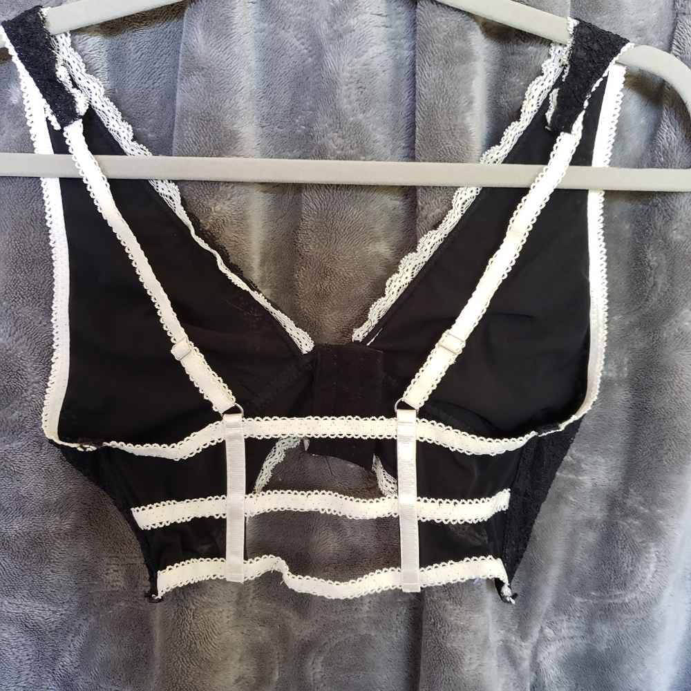 Bralette - Picture 2 of 3